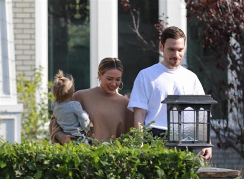 Hilary Duff sevincini sosyal medyadan duyurdu!