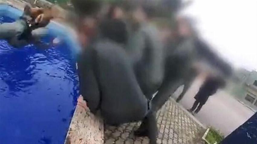 Görüntü depreme yol açtı! Kadın asker...