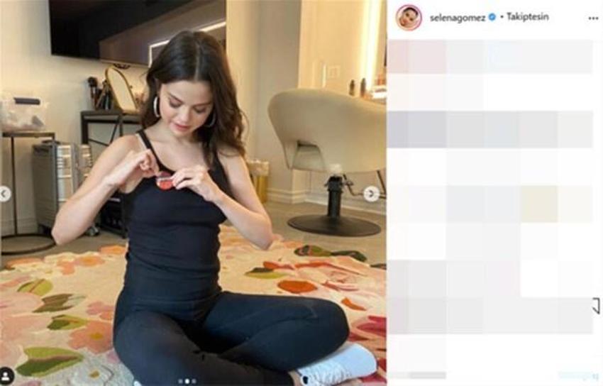 Selena Gomez, Instagram'a geri döndü!