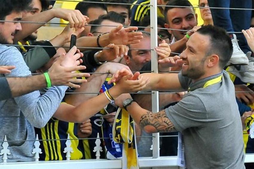 Şampiyonlar Ligi'nde tarihi gece ve 12 gollü büyük şok! Valbuena, Suarez...