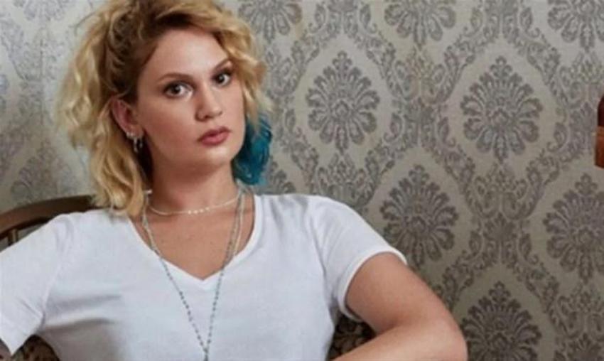 Masumlar Apartmanı’nın İnci’si Farah Zeynep Abdullah'ın bir de babasına bakın!