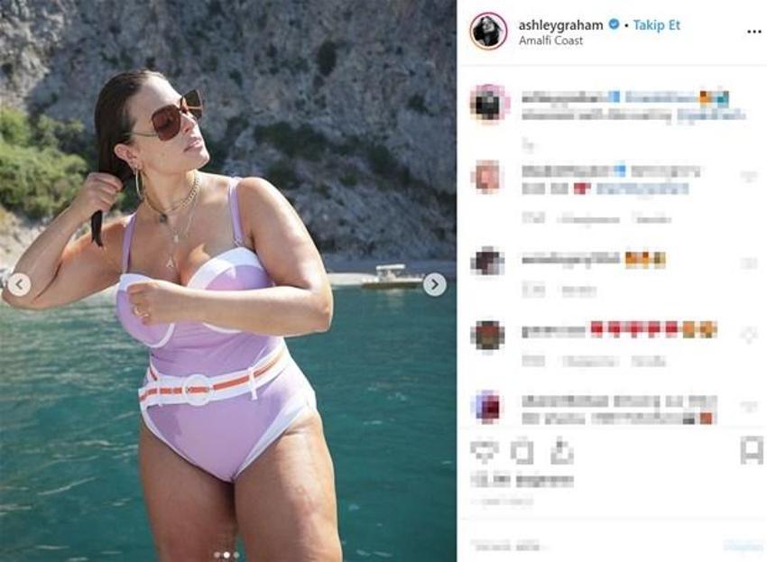 Ashley Graham ayna karşısında çırılçıplak!