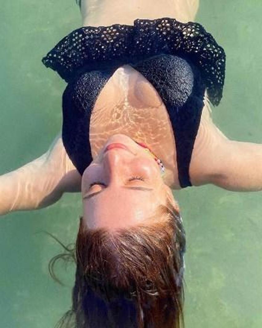 Sihirli Annem'in Çilek'i Zeynep Özkaya büyüdü! Bir de sevgilisini görün...