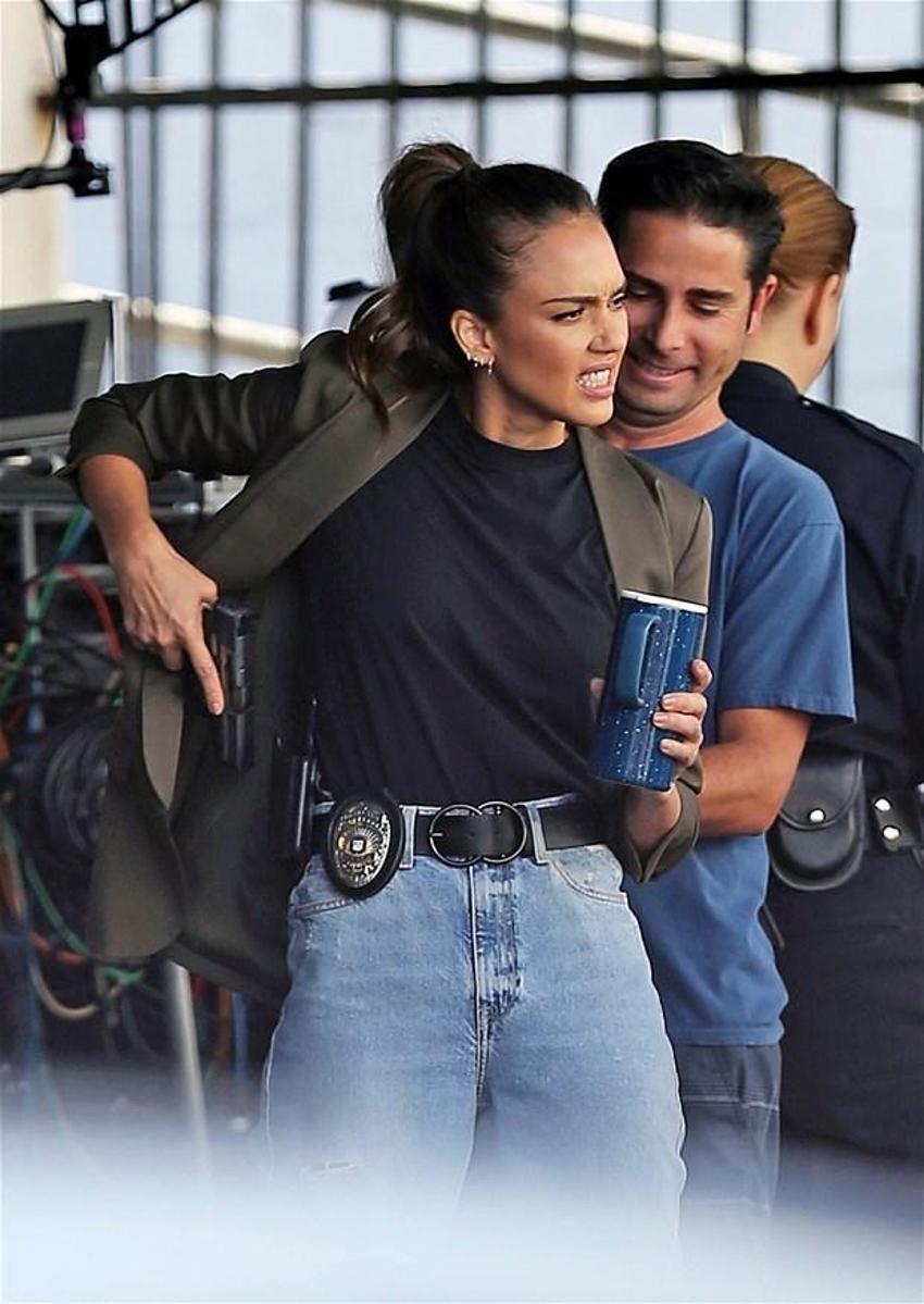 Jessica Alba kendisine koyulan set kurallarını anlattı!