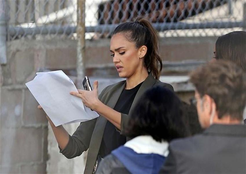 Jessica Alba kendisine koyulan set kurallarını anlattı!