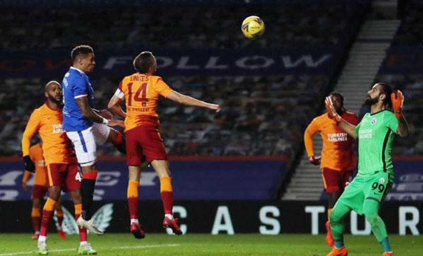 Galatasaray-Rangers maçına damga vuran o an! Fatih Terim ile Steven Gerrard tartıştı
