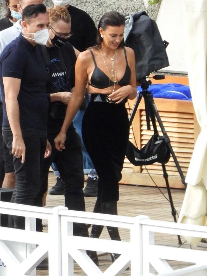 Irina Shayk dergi için poz verdi!