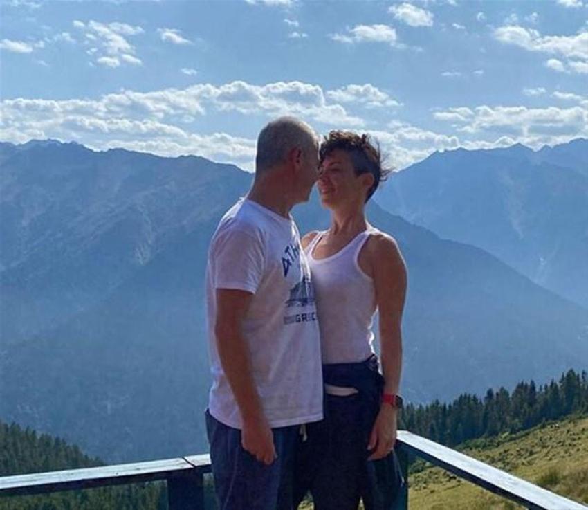 Levent Yüksel ile eşi Özlem Öztürk'ten aşk pozu
