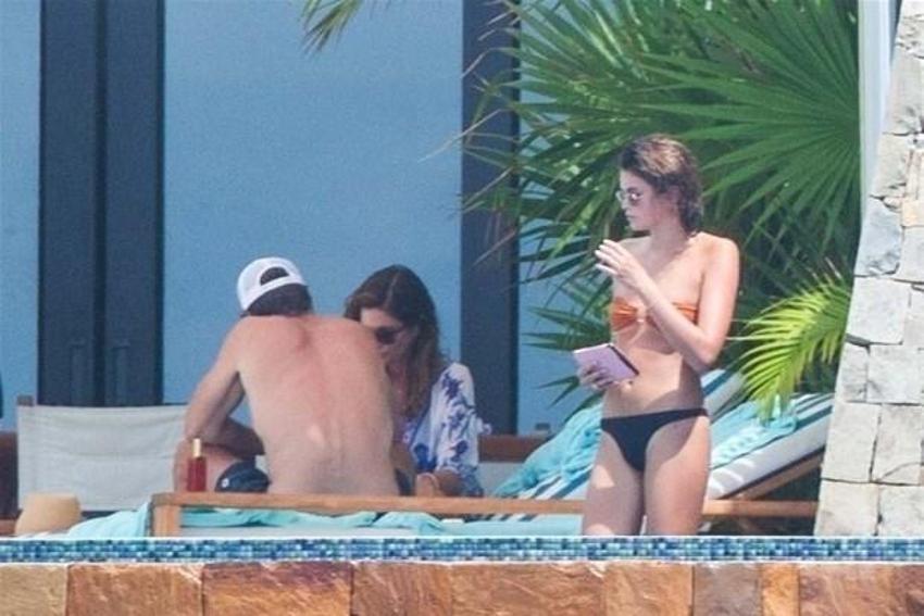 Kaia Gerber yeni sevgilisi aileye girdi!