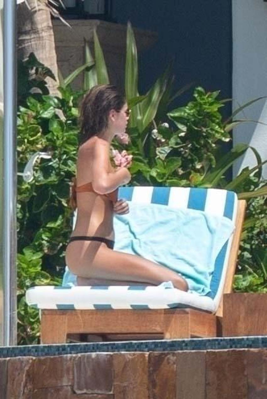 Kaia Gerber yeni sevgilisi aileye girdi!