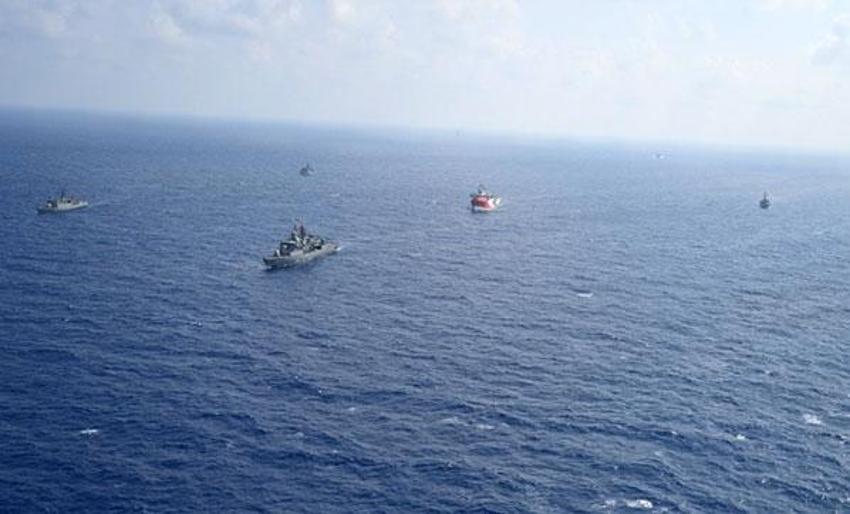 Doğu Akdeniz'de peş peşe hamleler! Savaş tehdidi...