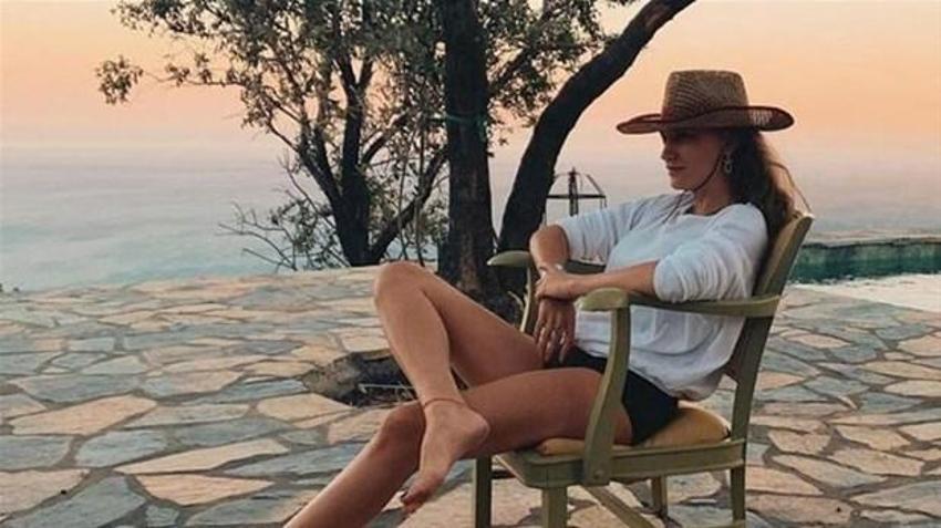 Seranay Sarıkaya'dan ince gönderme! 'Anlat anlat heyecanlı oluyor'