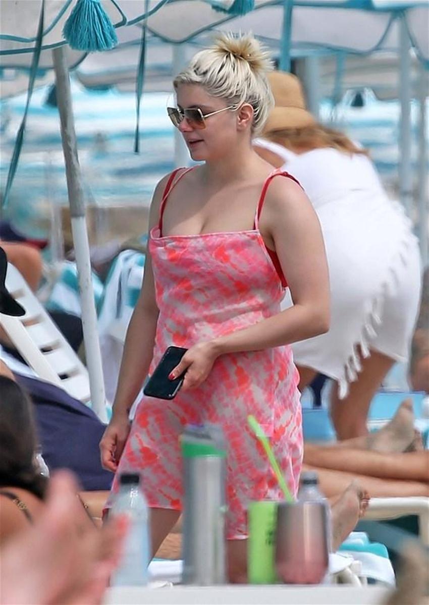 Ariel Winter koronavirüsten böyle korundu!