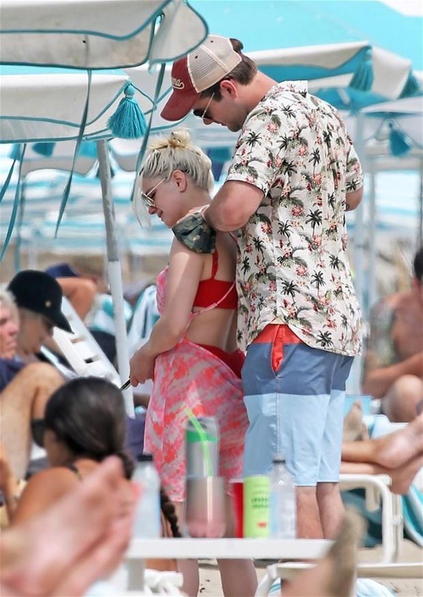 Ariel Winter koronavirüsten böyle korundu!