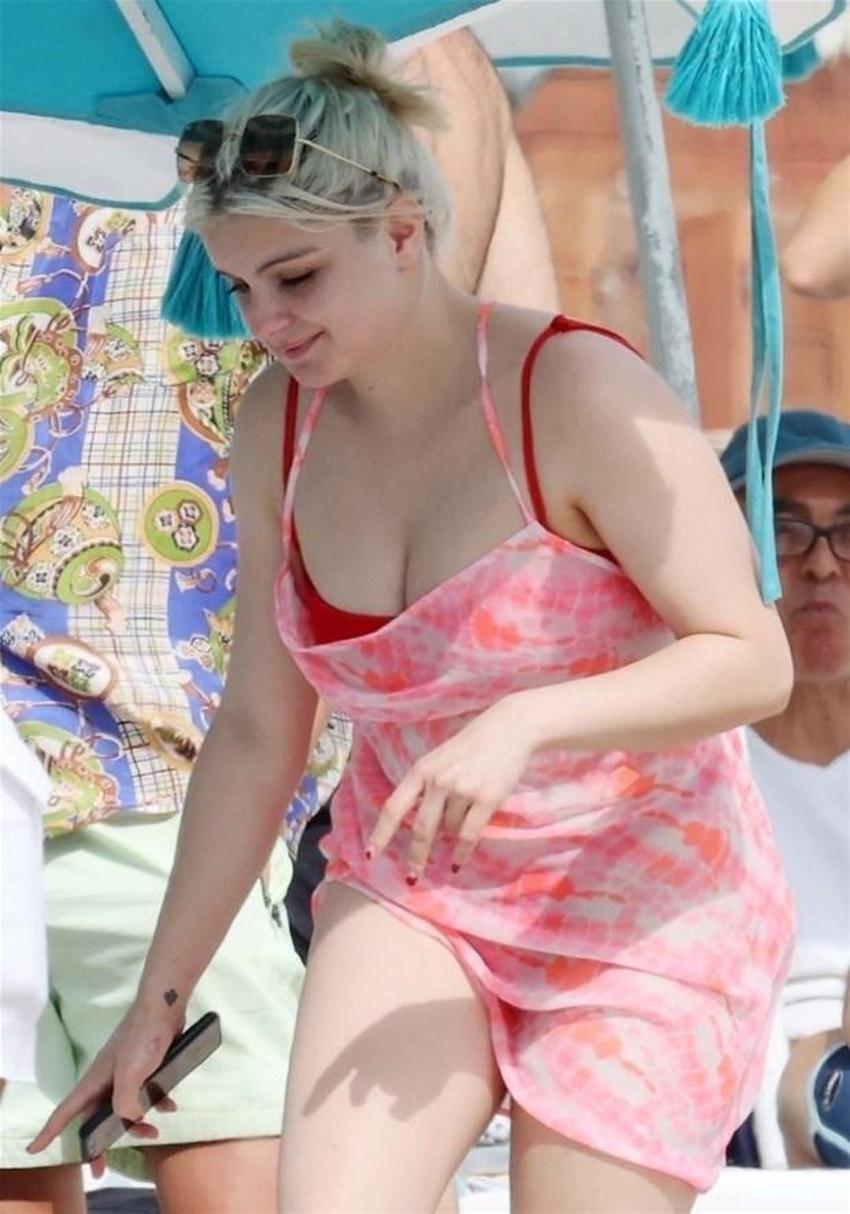 Ariel Winter koronavirüsten böyle korundu!