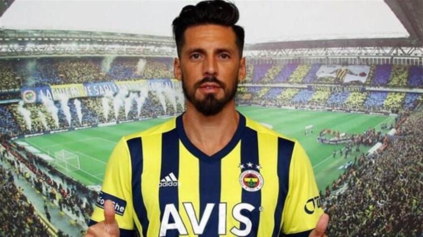 Emre Belözoğlu'ndan sürpriz görüşme! Bomba transfer...