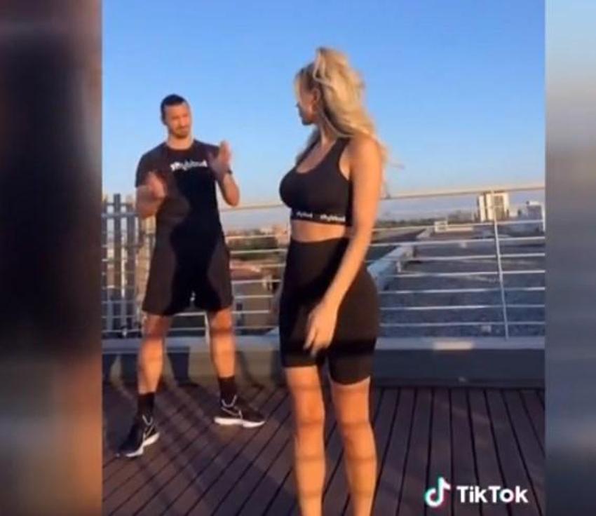 Yılın aşk bombası! Ünlü futbolcu ile spiker...