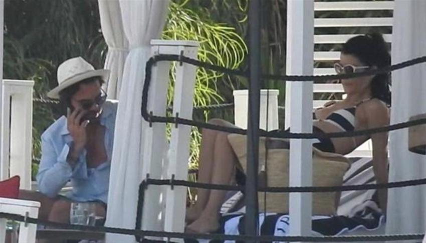 Kara bulutlar dağıldı! Beren Saat'ten tatil pozu