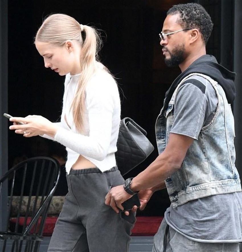 Evli futbolcu Patrice Evra ünlü modelle fena yakalandı!