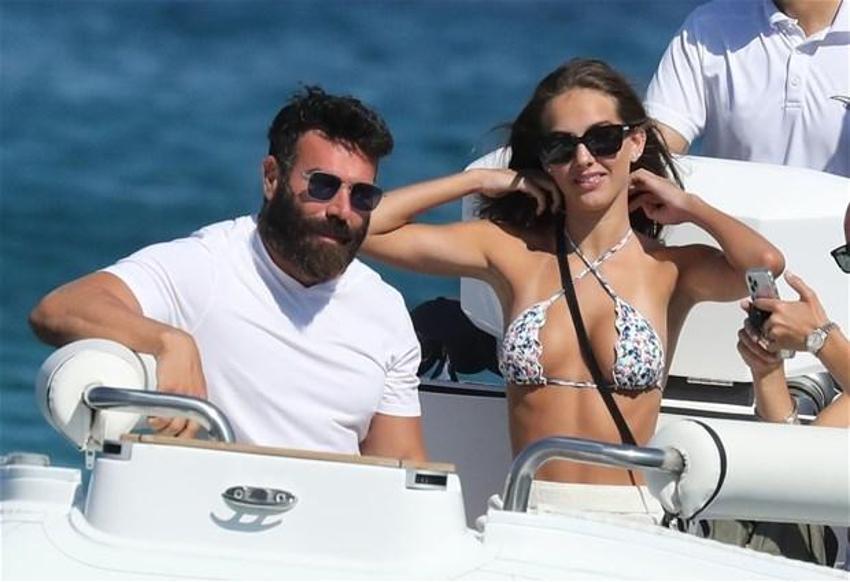Instagram'ın kralı Dan Bilzerian tatile çıktı!