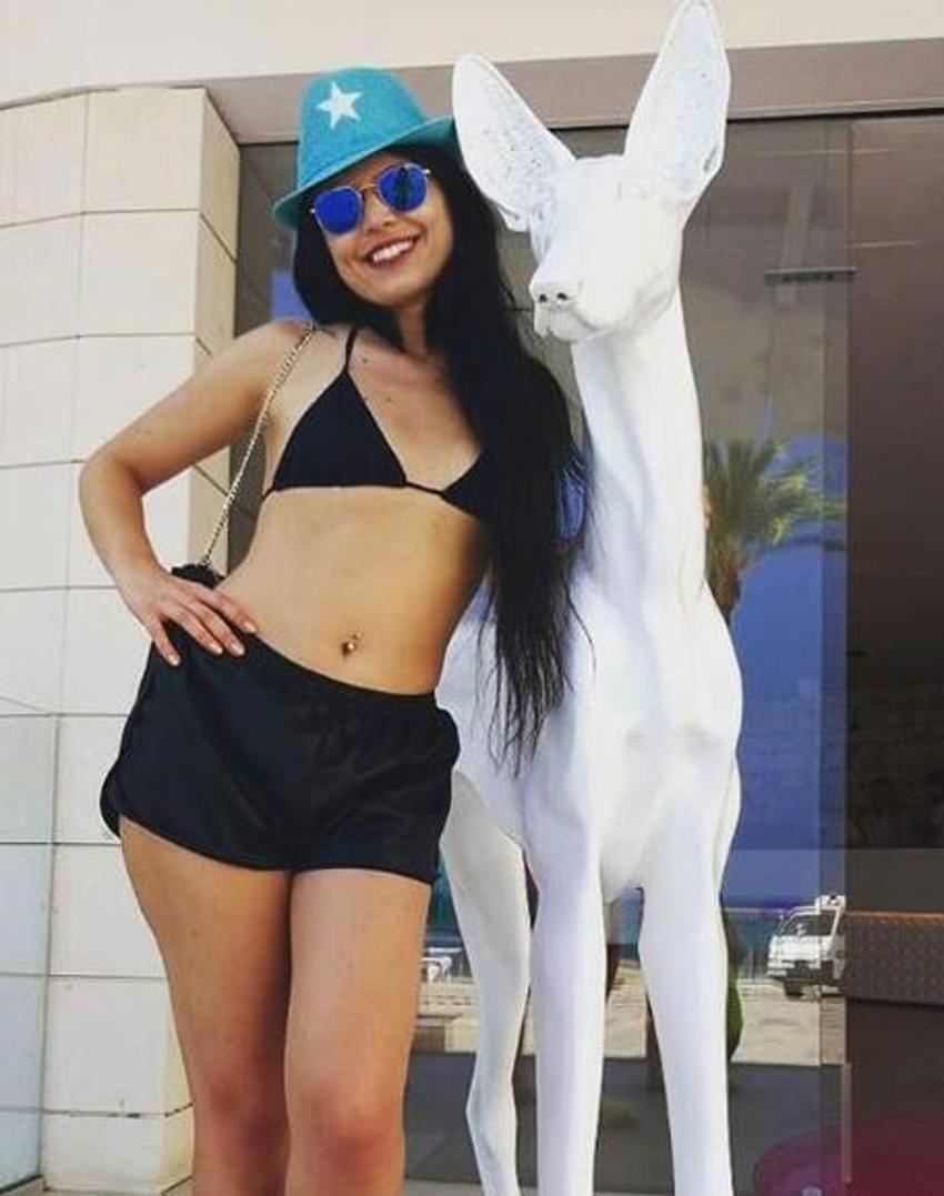 Rezaletin sınırı yok: Fuhuş çetesi lideri tutuklanacağını anlayınca otel lobisinde soyundu!