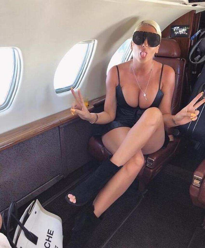 Jelena Karleusa Instagram'ı birbirine kattı!