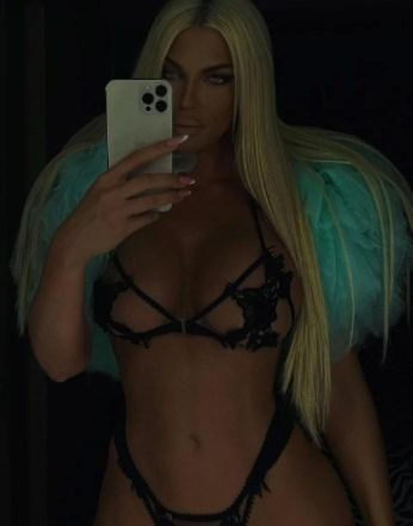 Jelena Karleusa Instagram'ı birbirine kattı!
