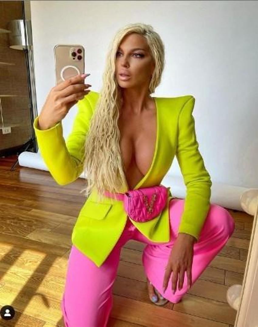 Jelena Karleusa Instagram'ı birbirine kattı!