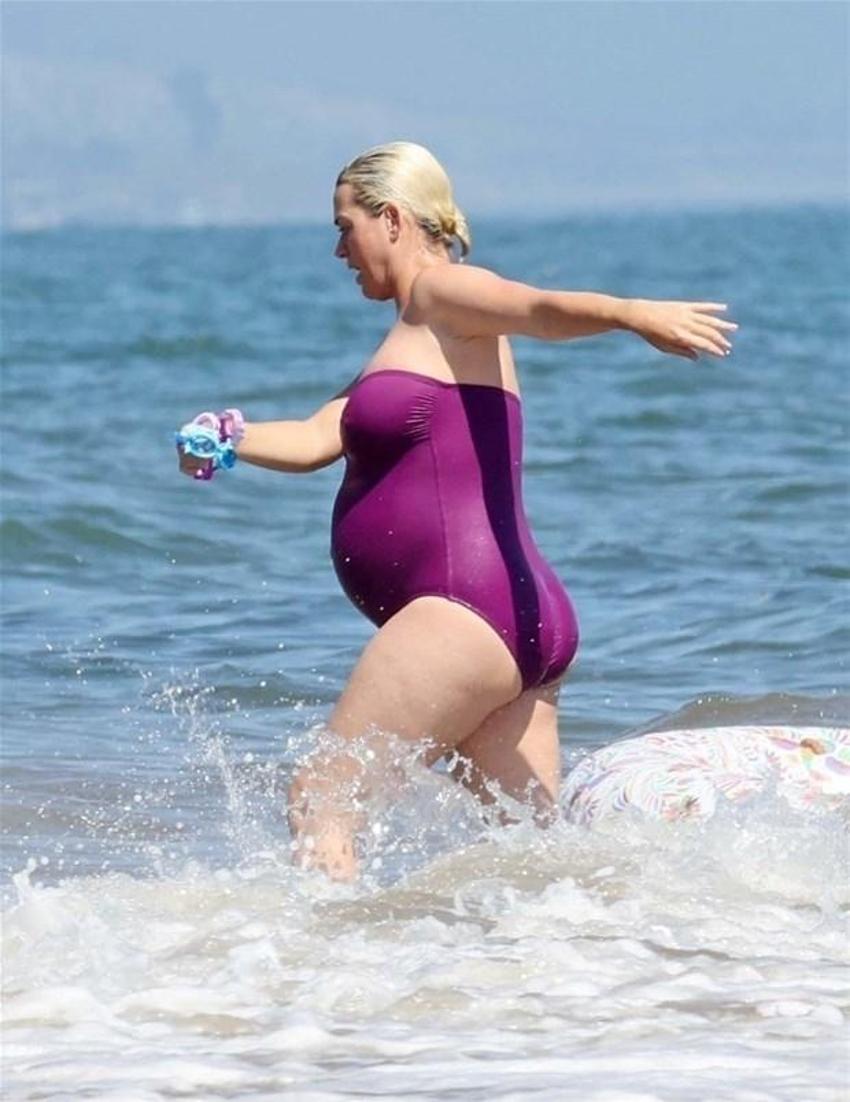 Katy Perry doğum öncesi tatile çıktı!