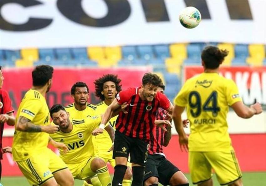 Maça damga vuran an! Jailson çıldırdı, çimleri yumrukladı