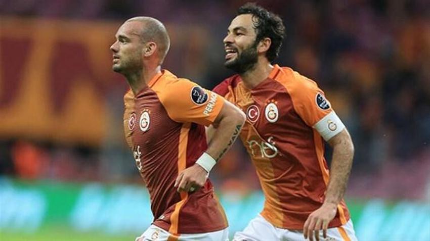 Sneijder'in biyografisi yayınlandı: Yolanthe'ye her şeyi itiraf ettim!