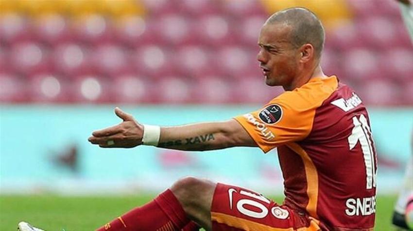Sneijder'in biyografisi yayınlandı: Yolanthe'ye her şeyi itiraf ettim!