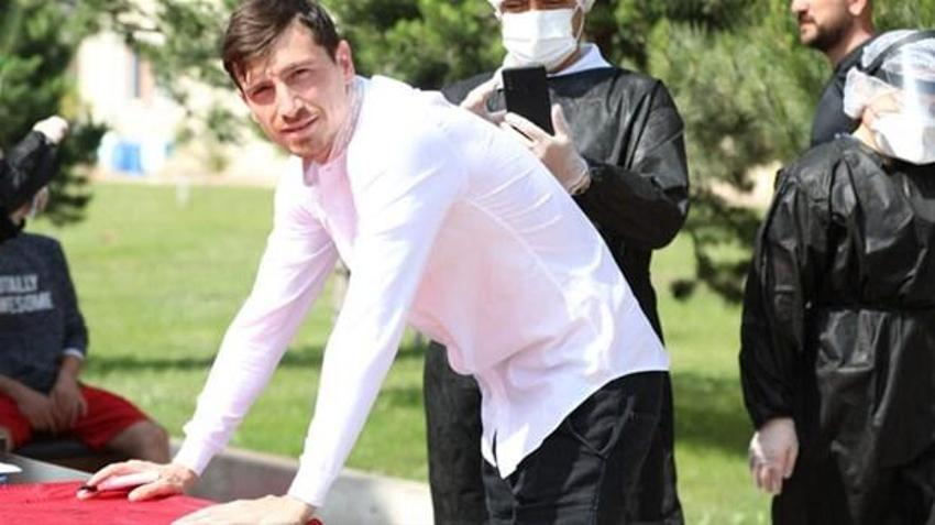 Rıza Çalımbay, Bilal Meşe'ye Mert Hakan'ın yeni takımını açıkladı