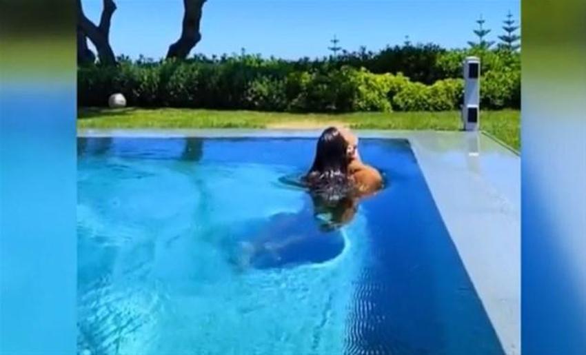 Izabel Goulart tatilin tadını çıkartıyor!