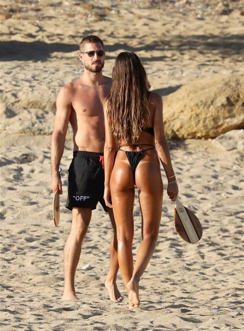Izabel Goulart tatilin tadını çıkartıyor!