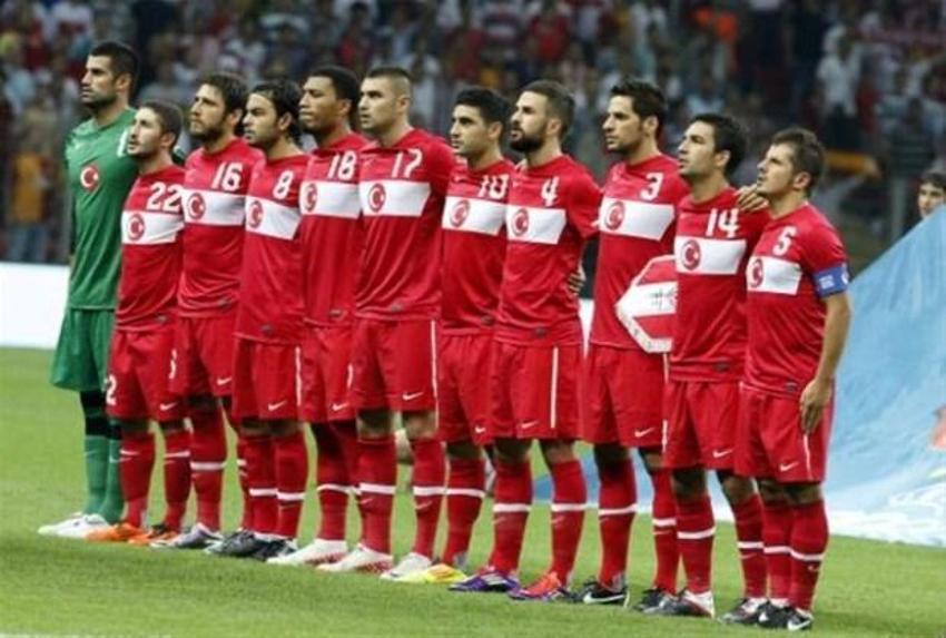 Colin Kazım'dan ırkçılık itirafı: 'Türkiye dönüşü İngiltere'de beni yere yatırdılar ve...'
