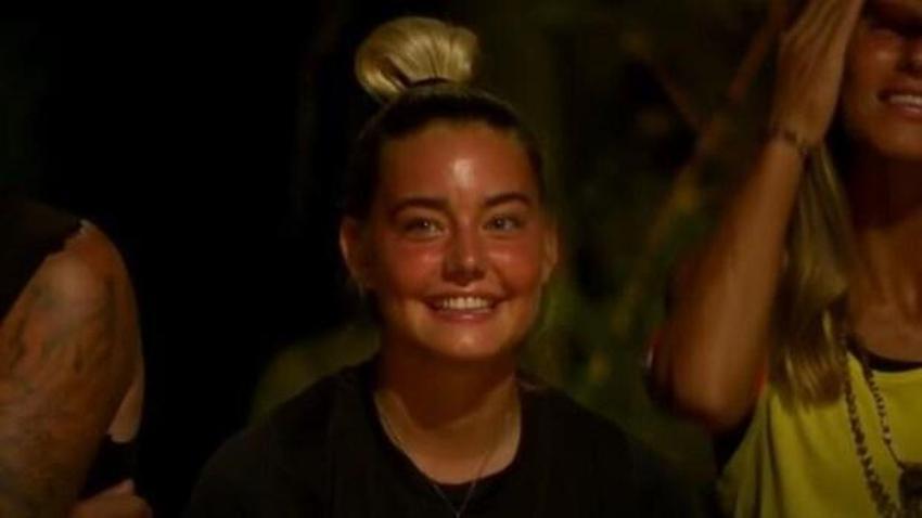 Emre Belözoğlu, Survivor Aycan'a müjdeyi verdi! "Başkana ileteceğim..."