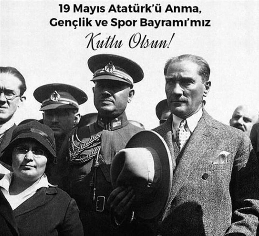 Ünlü isimlerden 19 Mayıs mesajları...