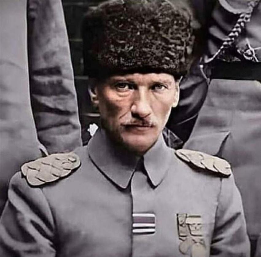 Ünlü isimlerden 19 Mayıs mesajları...