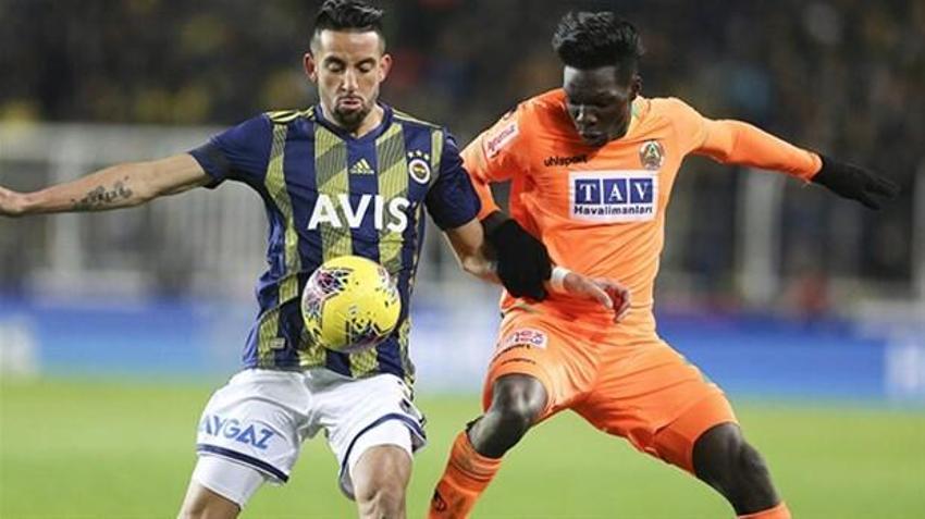 Fenerbahçe'de Gökhan Gönül karar! Öncelik Isla ama...