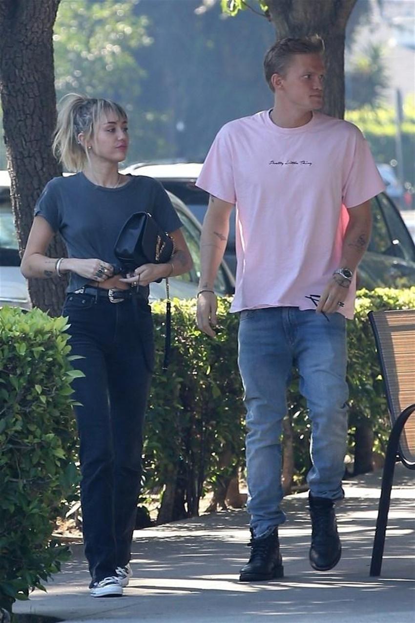Miley Cyrus açıklamalarıyla gündeme damga vurdu!