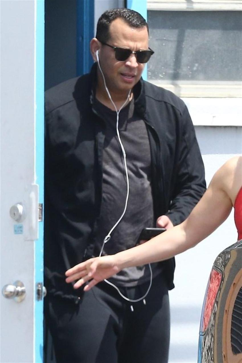 Jennifer Lopez ve Alex Rodriguez'in New York Metz'i satın alacak iddiası