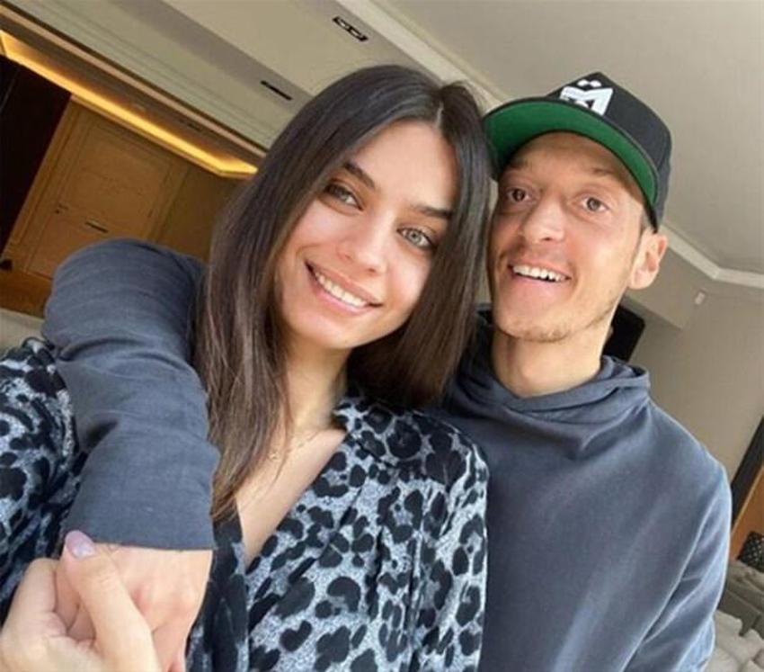 Mesut Özil - Amine Gülşe çiftine rekor teklif!
