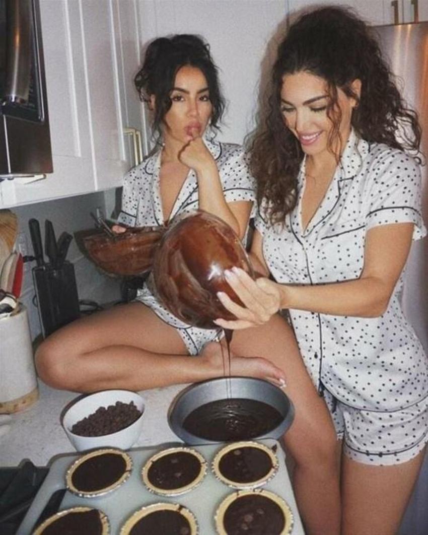 Yolanthe Cabau karantinada ortaya çıktı