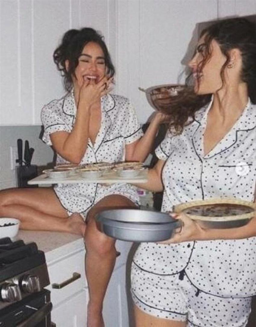 Yolanthe Cabau karantinada ortaya çıktı
