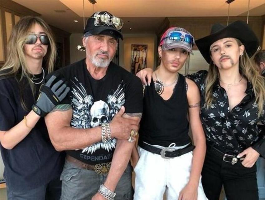 Sylvester Stallone güldürdü! 'Karantina bizi...'