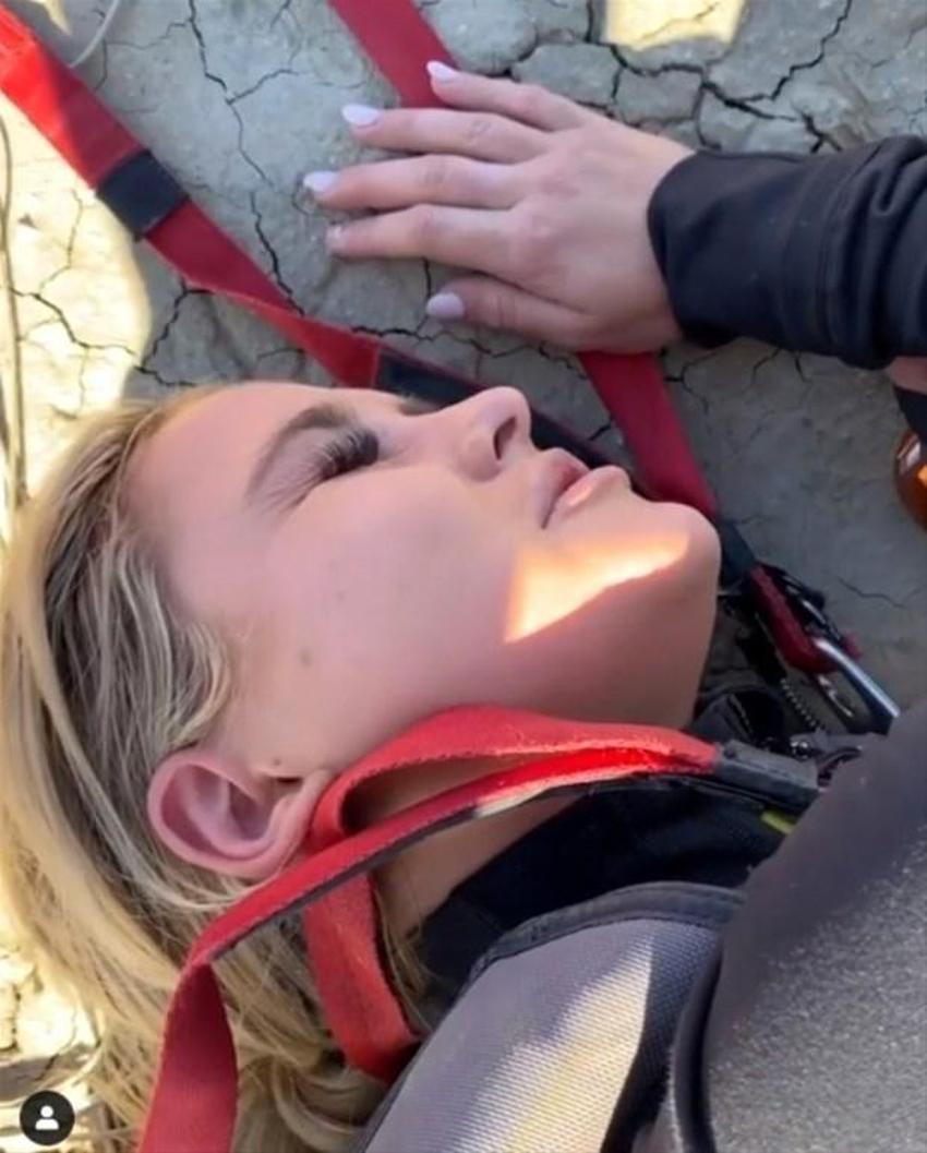 Kinsey Wolanski paraşütle atlarken bileğini kırdı!