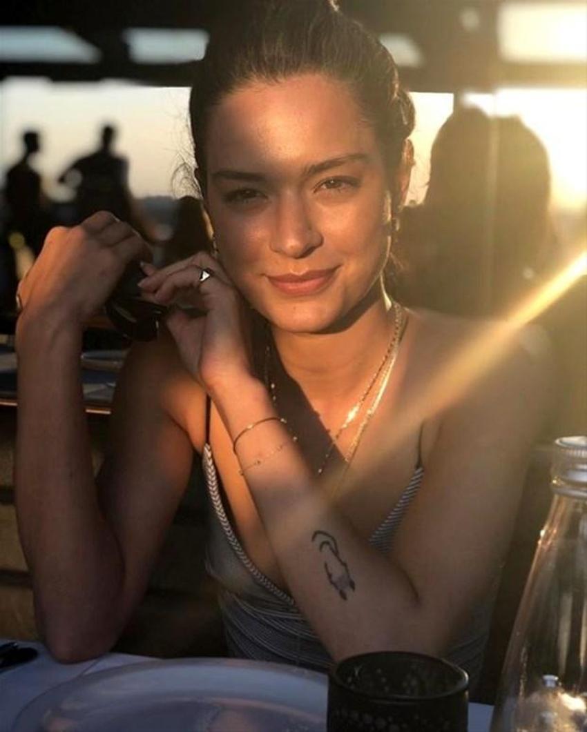 Şafak Pekdemir'e bir de Instagram'da bakın! Bikinili pozları olay yarattı