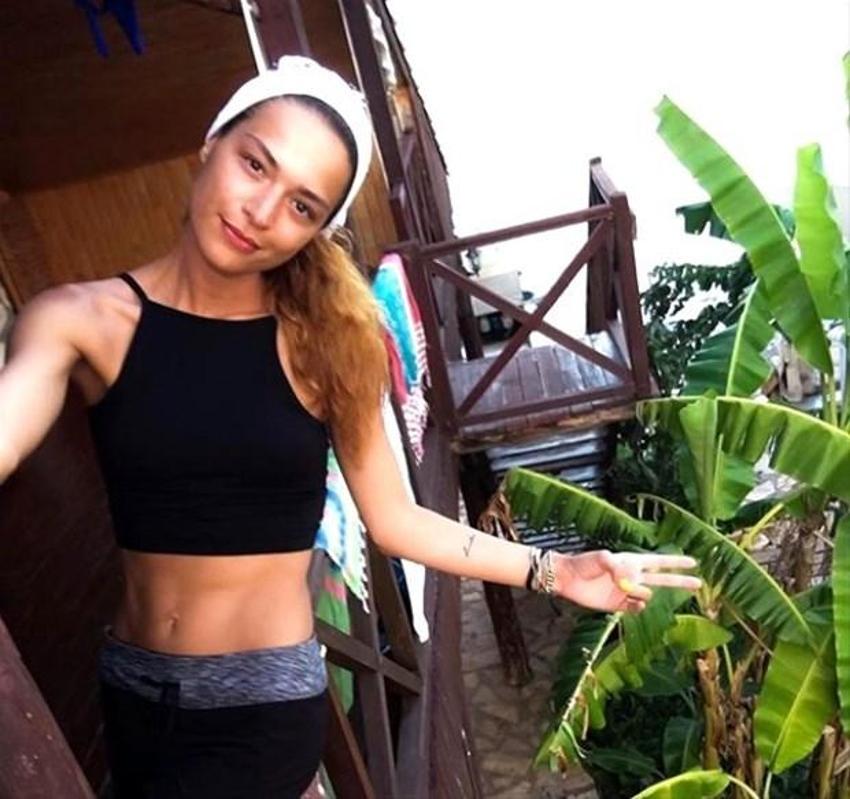 Şafak Pekdemir'e bir de Instagram'da bakın! Bikinili pozları olay yarattı