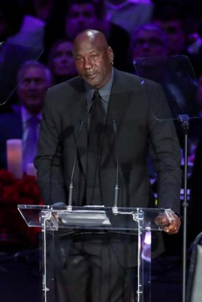 Kobe Bryant'ın anma töreni | Michael Jordan gözyaşlarını tutamadı!